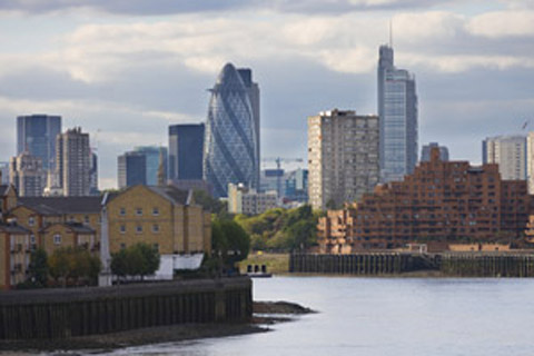 Docklands man and van hire SE16, SE8 removals