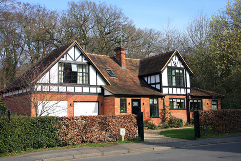 Epsom man and van KT17 removals