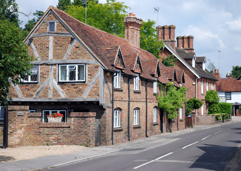 Epsom man and van KT18 removals