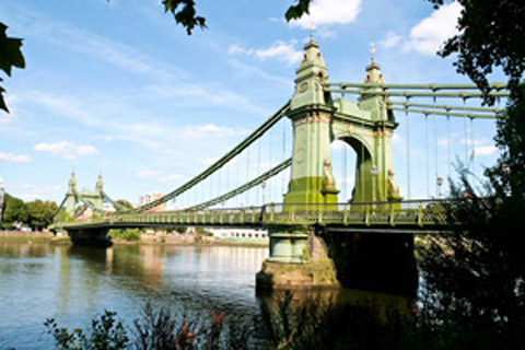 Hammersmith man and van hire W6, W14, W12 removals