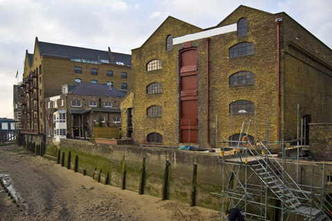 Hanwell man and van W7 removals