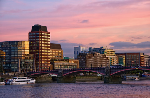 SW2 man and van hire Brixton removals