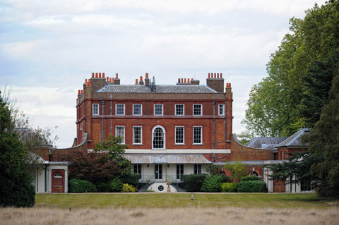 TW11 man and van hire Teddington removals